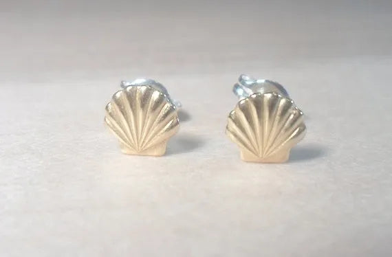 Sea Clam Shell Earring Beach Ocean Nautical Ariel Mermaid Conch Seashell Earrings