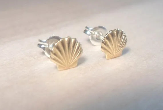 Sea Clam Shell Earring Beach Ocean Nautical Ariel Mermaid Conch Seashell Earrings