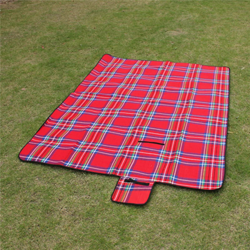 Vilead Folding Waterproof Picnic Mat Lightweight Cushion with Moisture-proof Plaided
